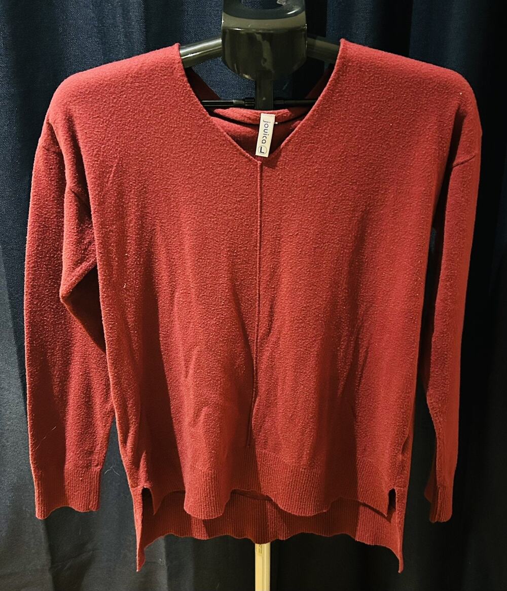 Jouica Red V-Neck Sweater Women's size L